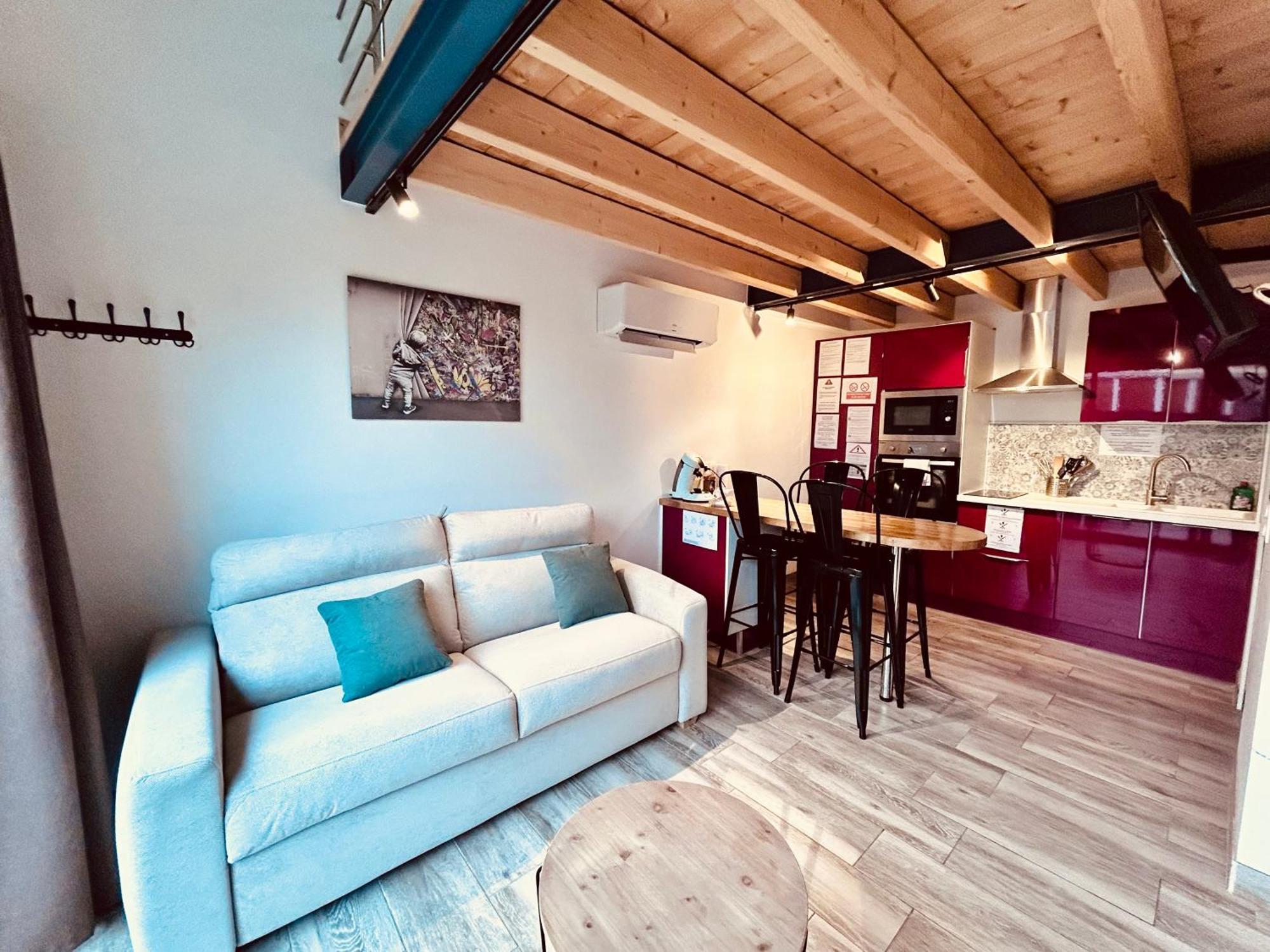 Le Clos De Tanvol - Parking Prive Gratuit- Terrasse Privee - Climatisation 비리아 외부 사진