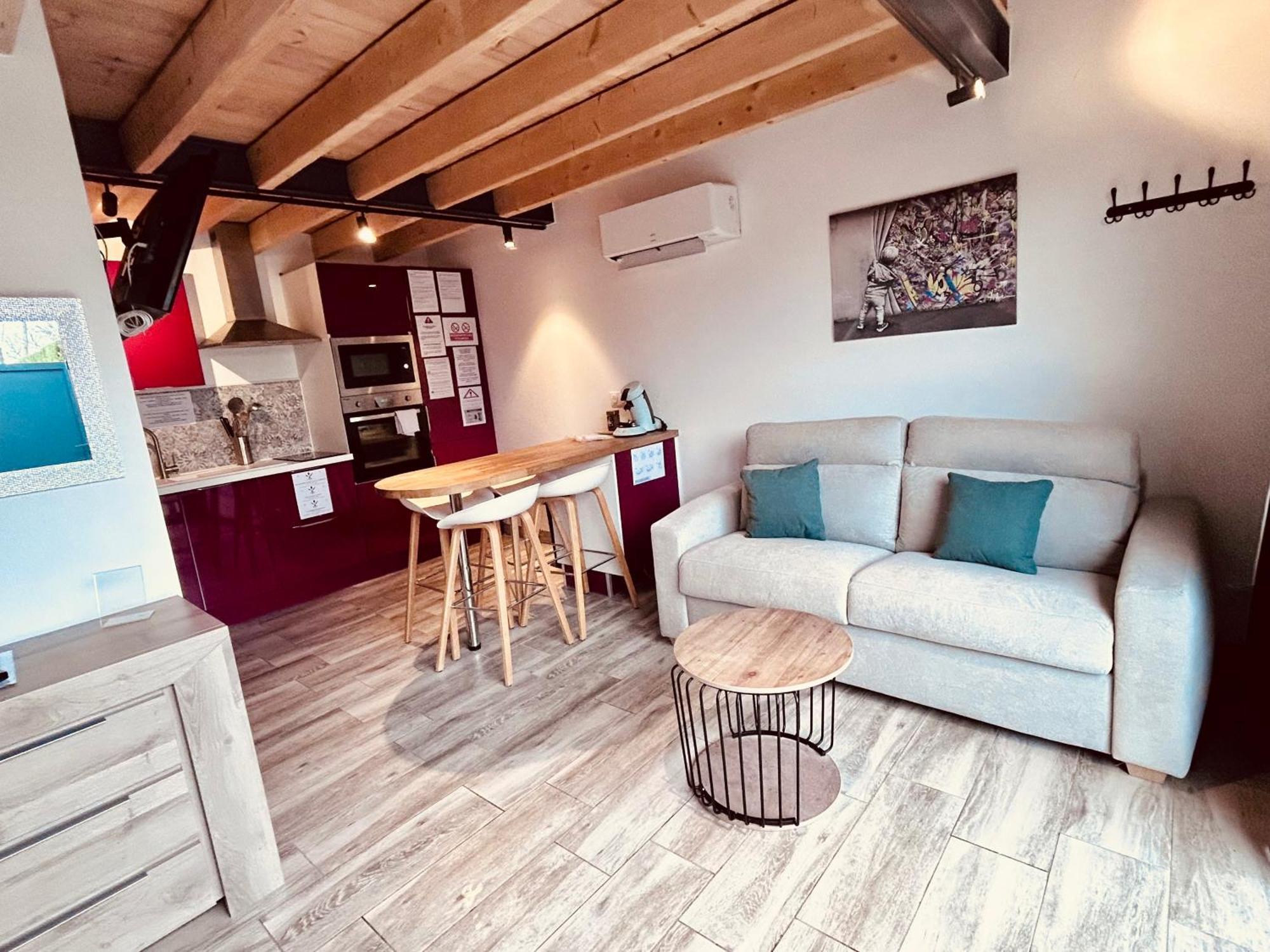 Le Clos De Tanvol - Parking Prive Gratuit- Terrasse Privee - Climatisation 비리아 외부 사진